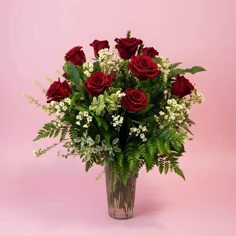 Classic Dozen Roses