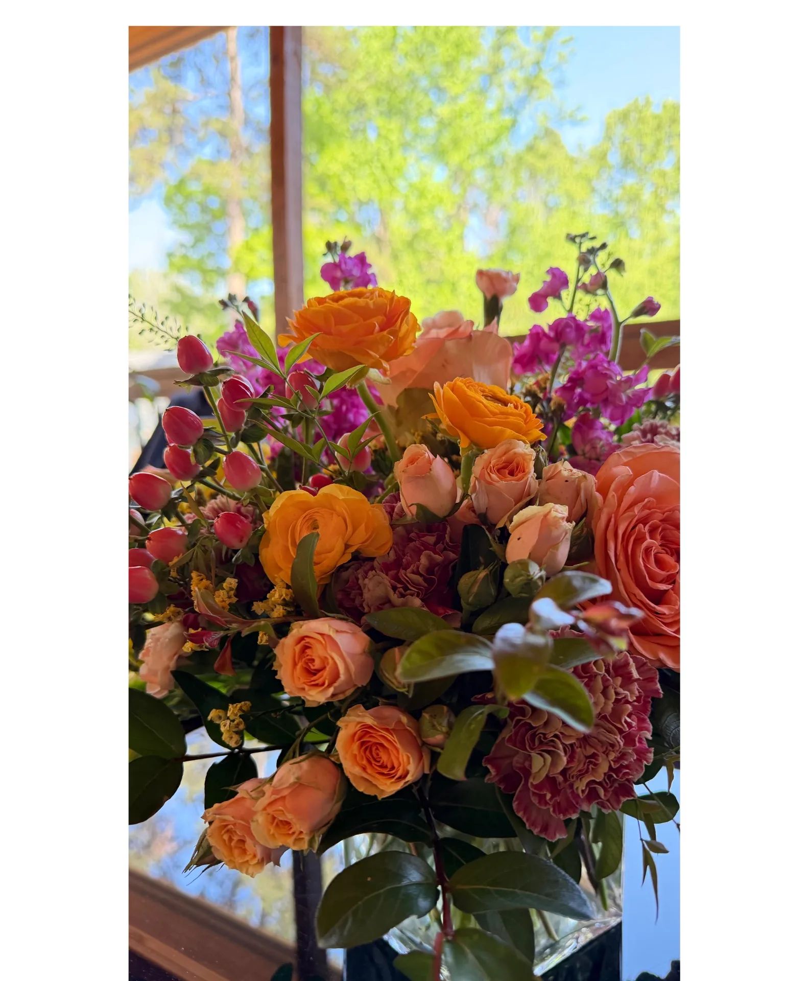 Sunset Garden Bliss Vase Arrangement – Garden Style