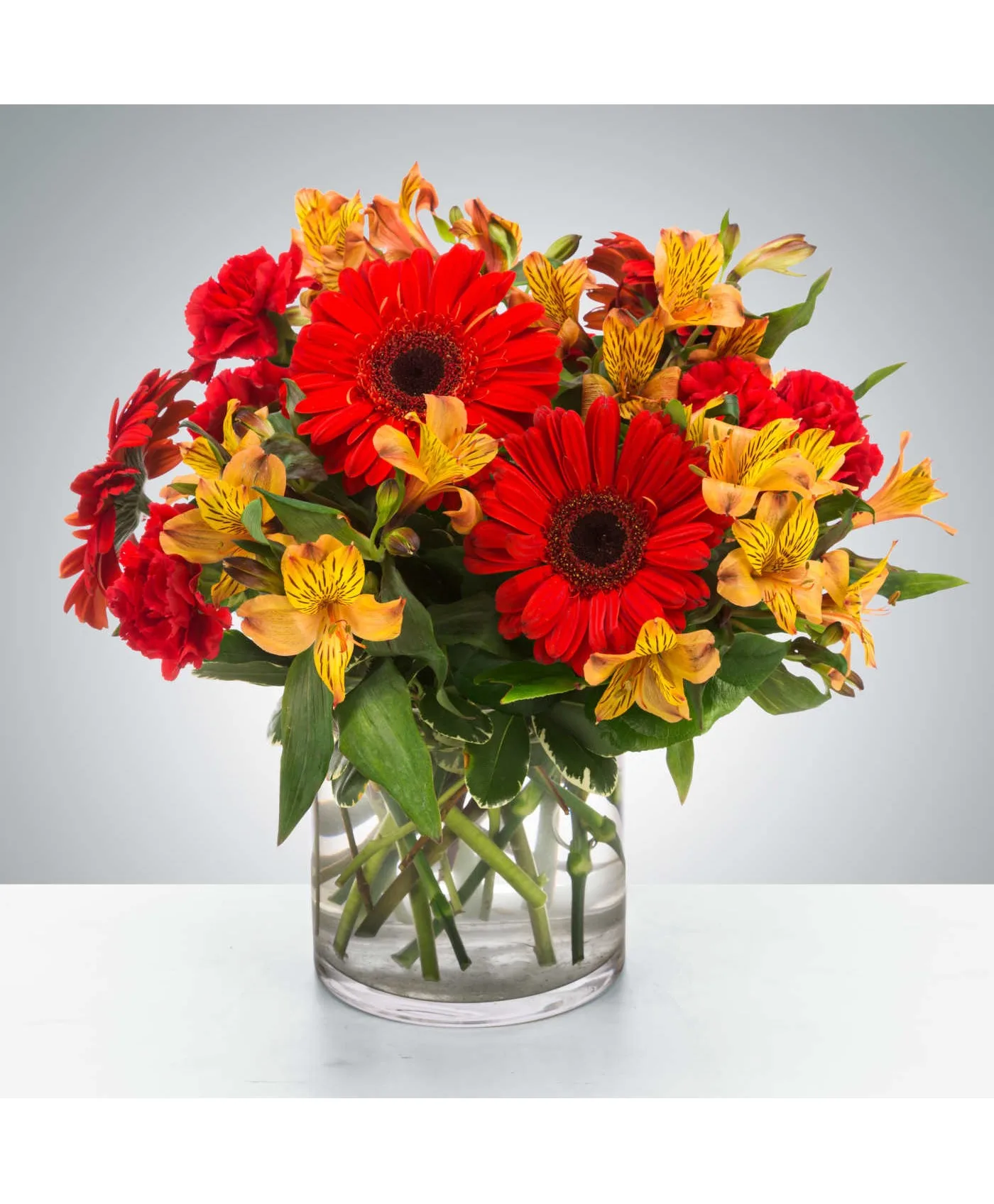 Crimson Glow Bouquet Clear Glass Vase Arrangement – Contemporary All-Around Desig Crimson Glow Bouquet Clear Glass Vase Arrangement – Contemporary All-Around Desig