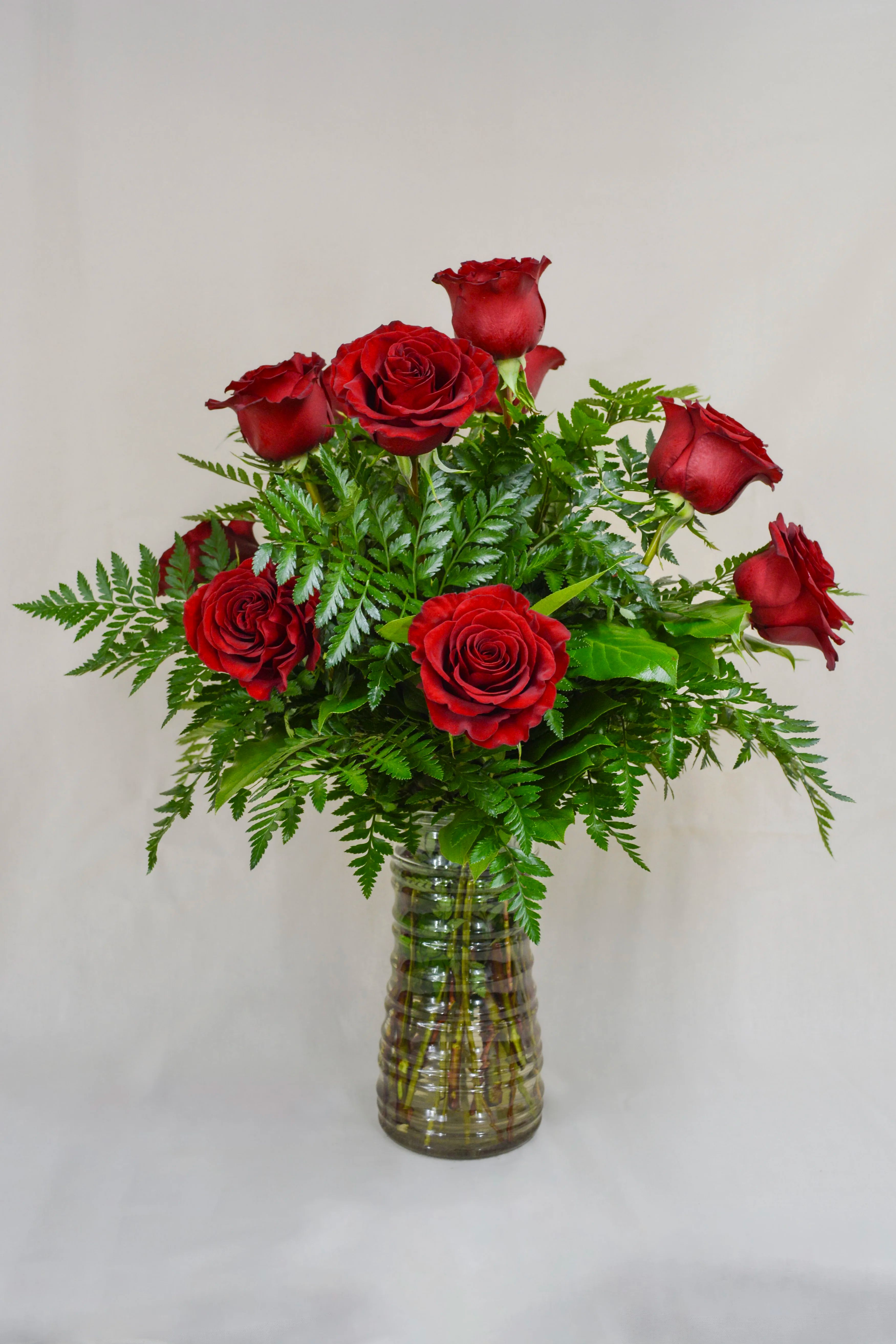Classic Dozen Red Roses