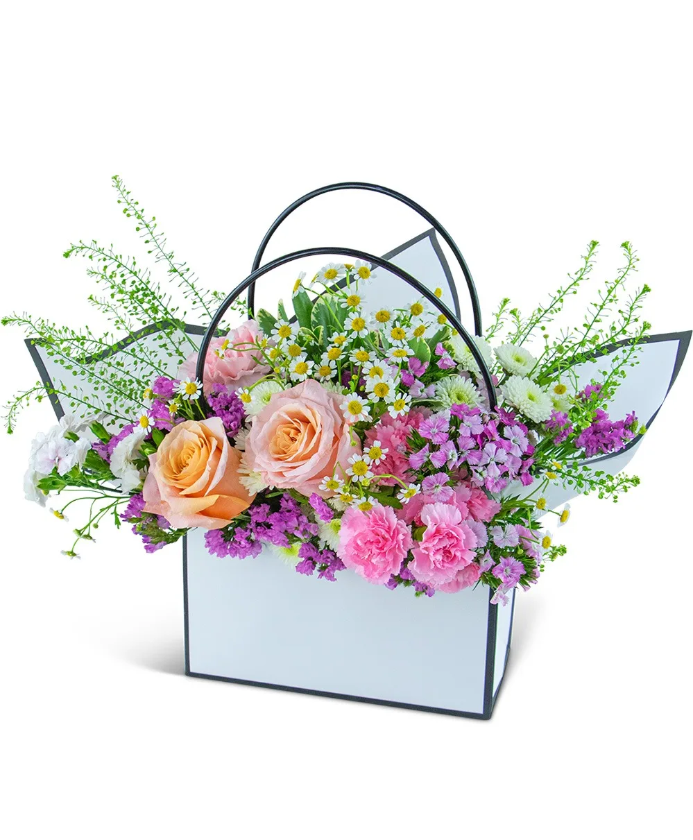 Seasonal Garden Blooming Tote Flower Arrangement Seasonal Garden Blooming Tote Flower Arrangement