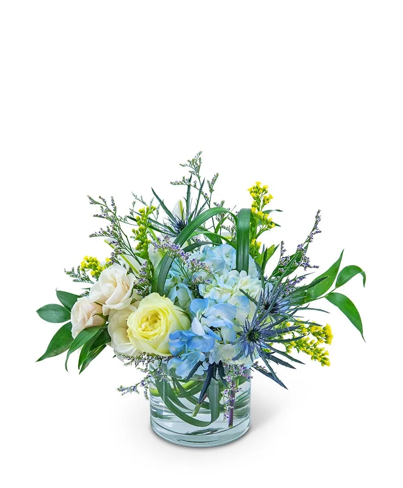 Wilde Blue Flower Arrangement Wilde Blue Flower Arrangement