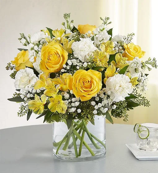 yellow and white vase arrangement vase/everyday yellow and white vase arrangement vase/everyday