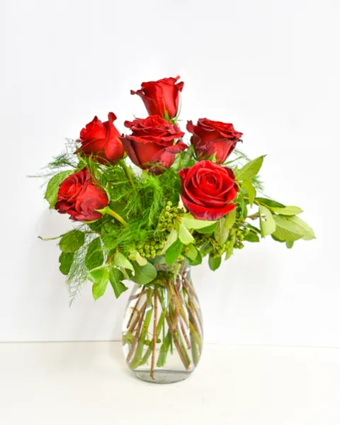 Elegant 1/2 Dozen Roses Designer's Choice Elegant 1/2 Dozen Roses Designer's Choice