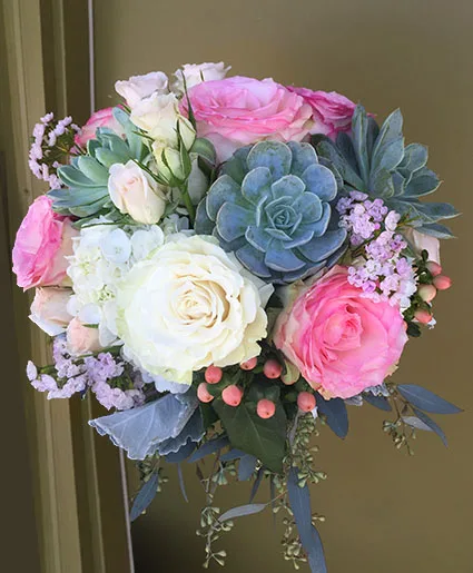 Big & Bold Pastels Bouquet with Succulents Big & Bold Pastels Bouquet with Succulents
