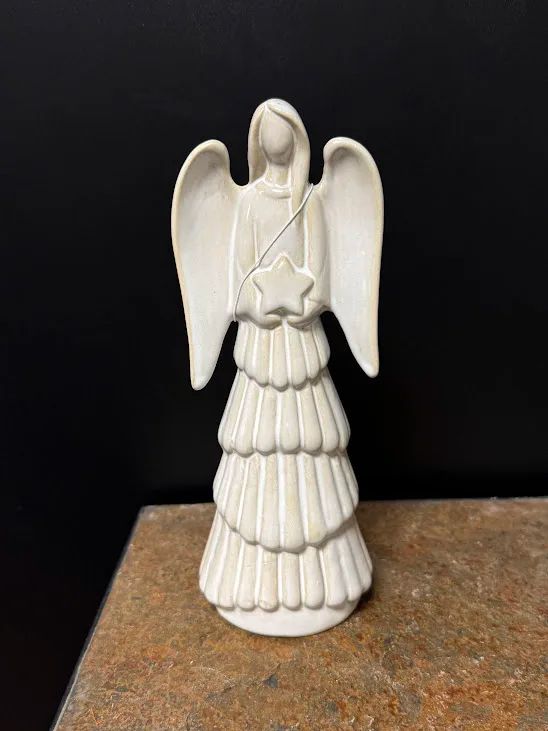 Angle Statue White