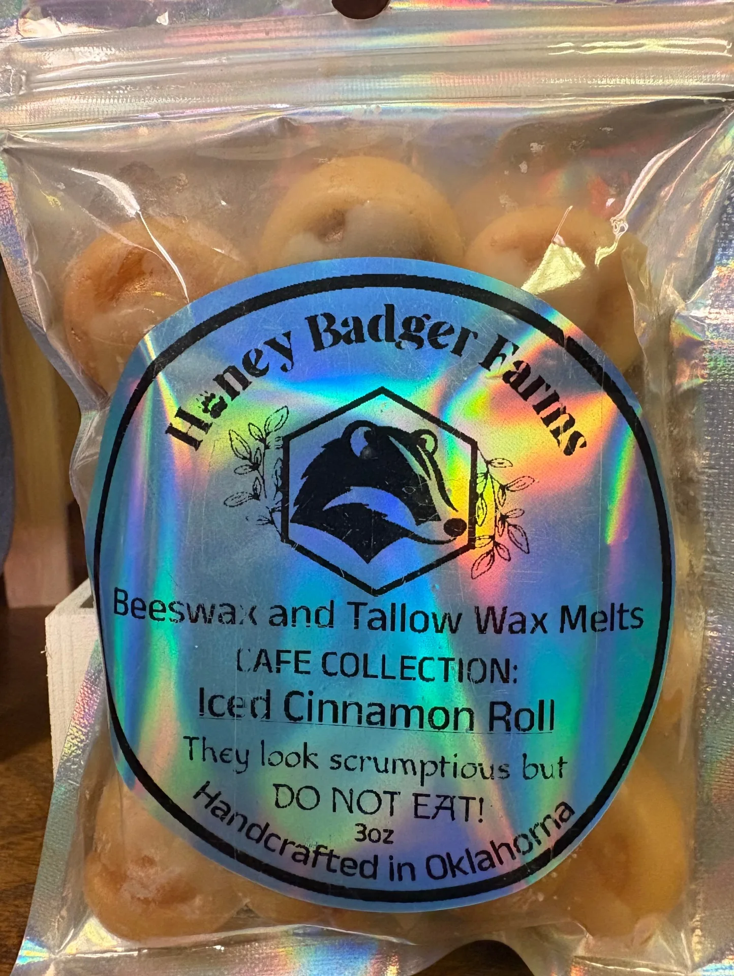 Honey Badger Farms Iced Cinnamon Roll Wax Melts Beeswax and Tallow Wax Melts Honey Badger Farms Iced Cinnamon Roll Wax Melts Beeswax and Tallow Wax Melts