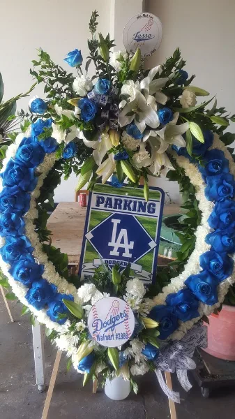 CUSTOM SPORT WREATH CUSTOM SPORT WREATH