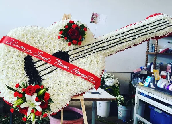 CUSTOM FUNERAL ARRANGEMENT CUSTOM FUNERAL ARRANGEMENT