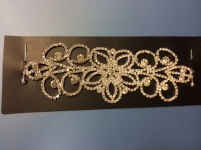 Rio Wrap floral accent Rio Wrap floral accent